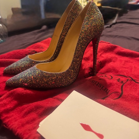 Christian Louboutin size 37.5 - Picture 2 of 4